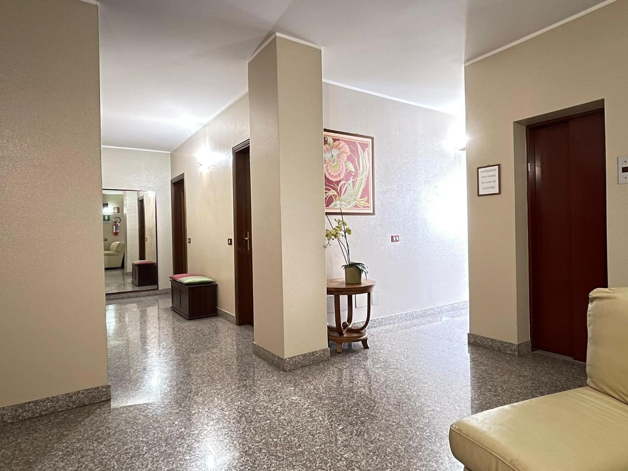 Hotel Ristorante Centrale Vestone Exterior photo